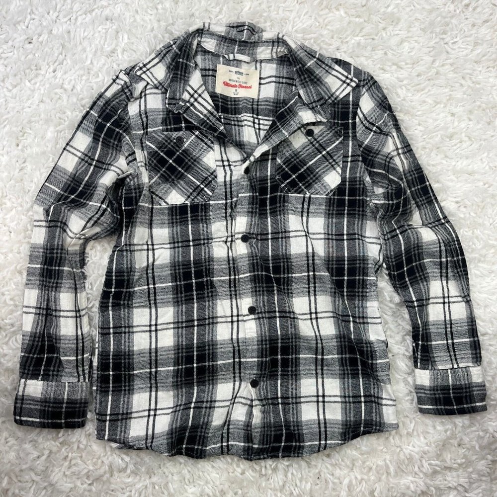 Urban Boys Sz Medium Pipeline Awesomely Soft Plaid Button Down Long Sleeve